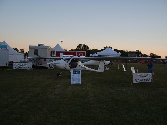 Pipistrel_at_Oshkosh.JPG